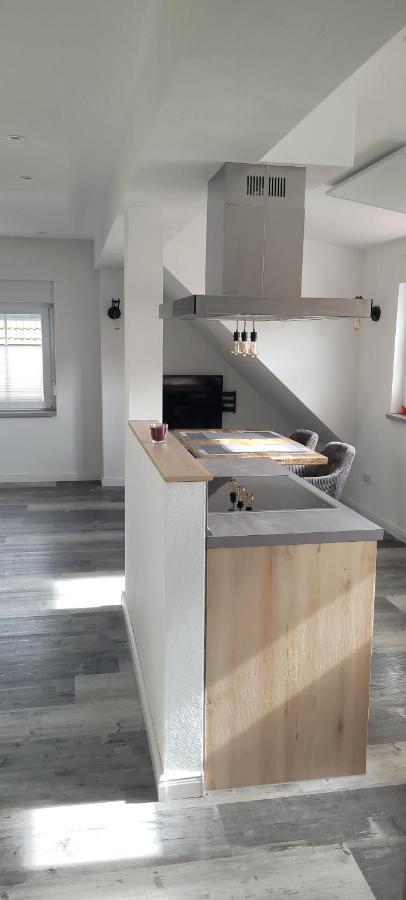 Apartment "The Loft" In Хайлигенхафен Екстериор снимка